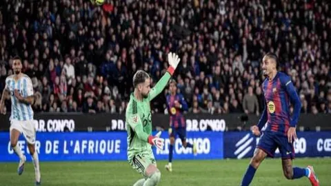 北京队遭浙江逆转，方硕得分低迷，周琦缺席，三分球命中率惨淡